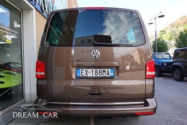 Usado VW Multivan Highline 179 CV (131 kW) 2015 Marrón Monovolumen