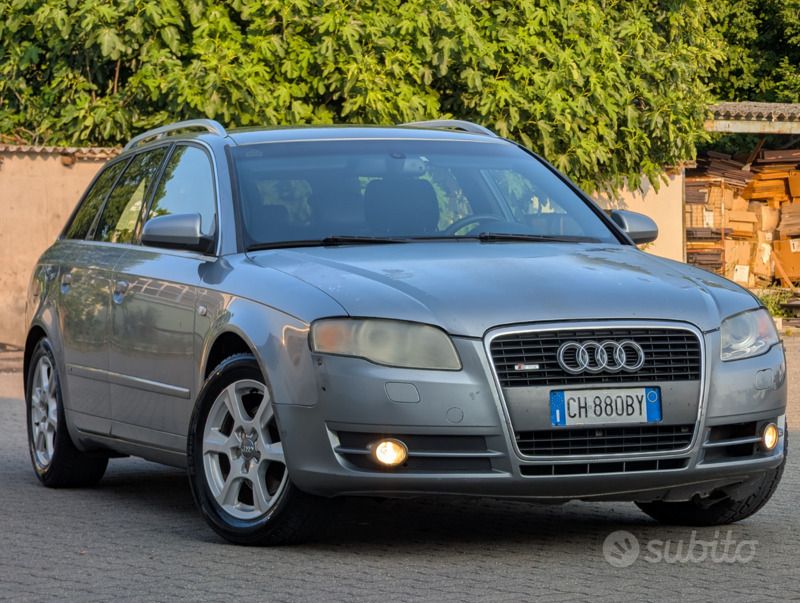 Grigio Usata 2005 Audi A4 Ambiente Station wagon | 900 € (Super prezzo) - Immagine 1/4