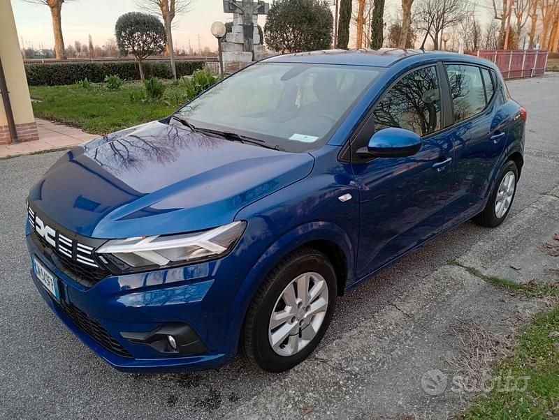 Usata Dacia Sandero Expression 101 CV (74 kW) 2023 Blu Berlina