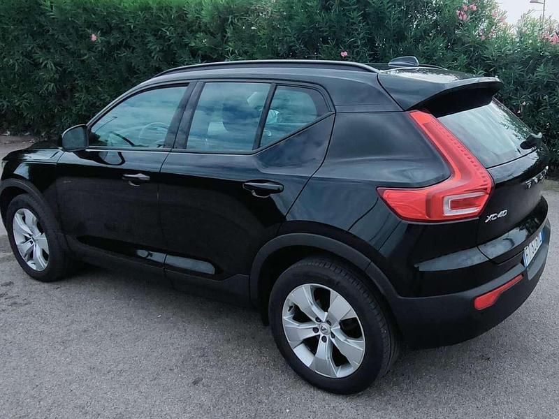 Usata Volvo XC40 Business Edition 150 CV (110 kW) 2018 Nero SUV