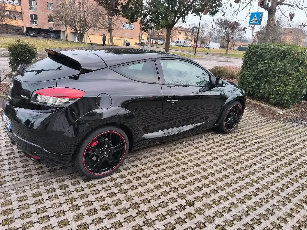 Usata Renault Mégane Coupé R.S. 273 CV (200 kW) 2016 Nero Coupé