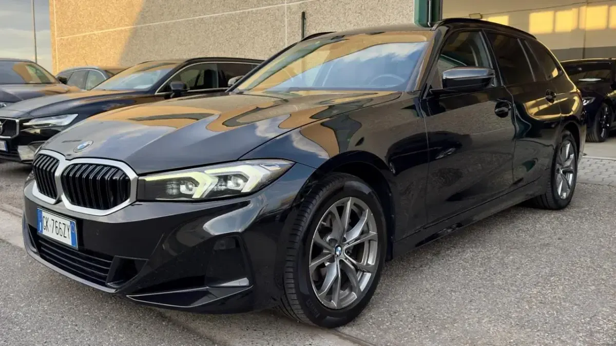 Usata BMW 318 Advantage 150 CV (110 kW) 2022 Nero Station wagon