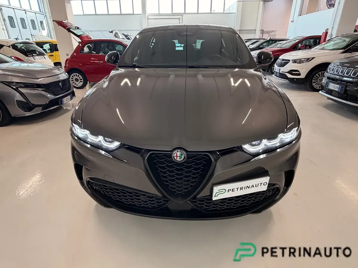 Usata Alfa Romeo Tonale 160 CV (117 kW) 2025 Grigio SUV