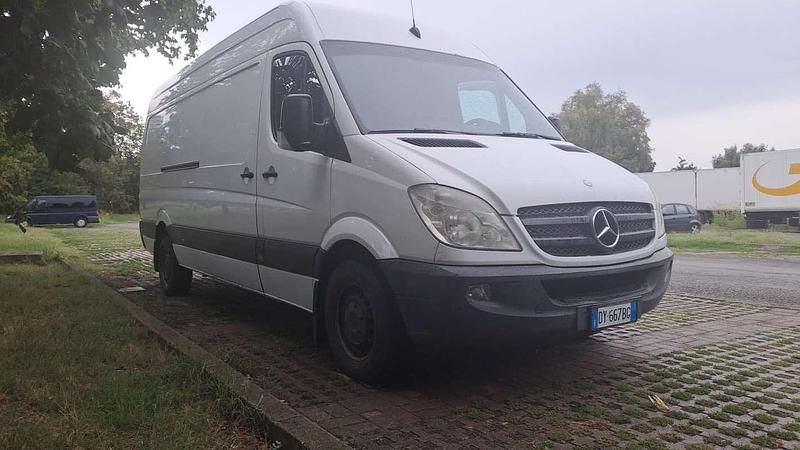 Usata Mercedes 316 163 CV (119 kW) 2010 Furgone