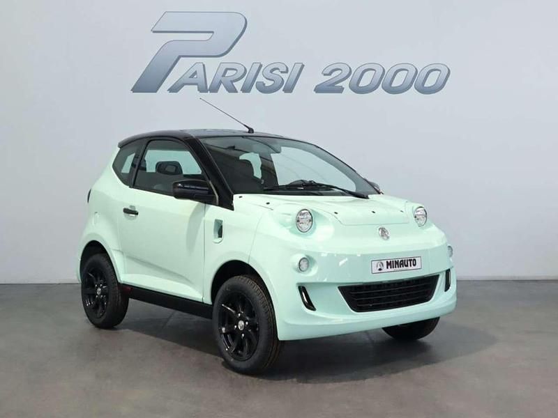 Nuova Aixam eMinauto Chic 2025 Verde Utilitaria