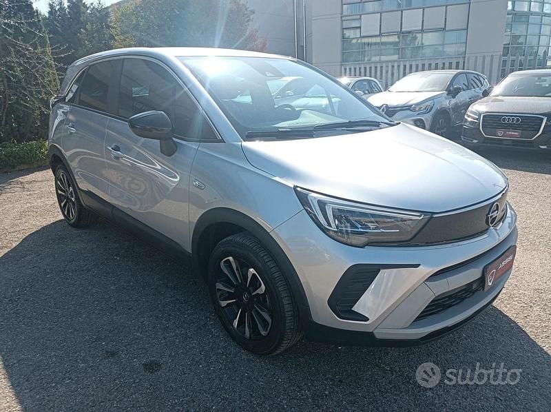 Usata Opel Crossland X Ultimate 131 CV (96 kW) 2023 Grigio SUV