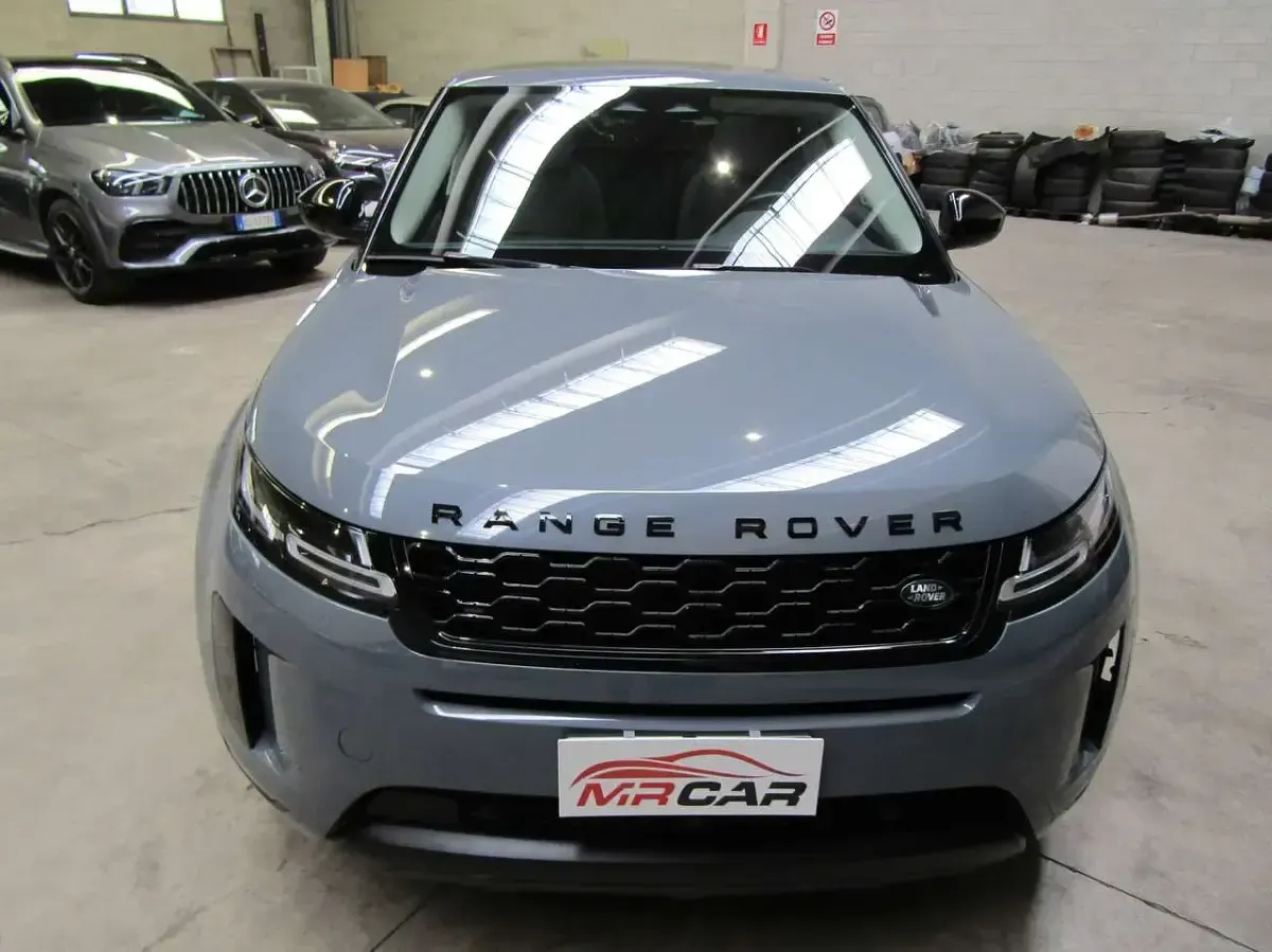 Usata Land Rover Range Rover evoque SE Dynamic 163 CV (119 kW) 2022 Grigio metallizzato SUV