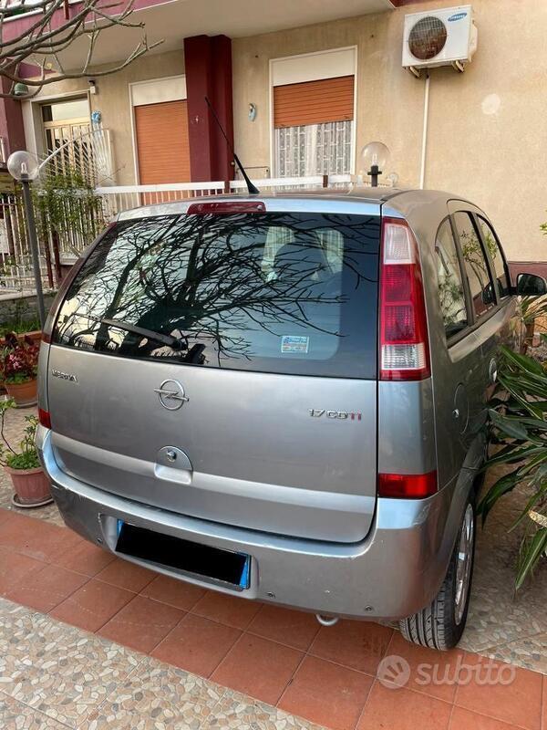 Usato 2004 Opel Meriva Diesel (2.200 €)