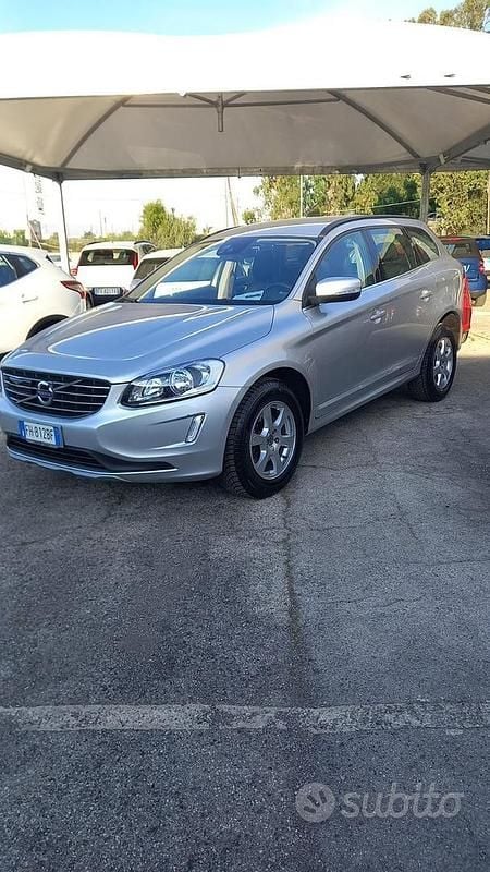 Usata Volvo XC60 2017 Grigio SUV