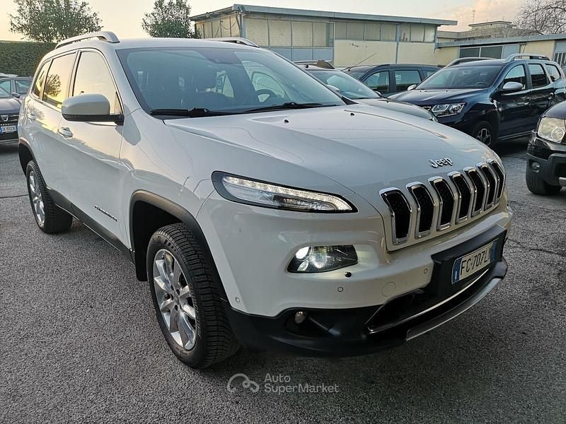 Bianco Usata 2016 Jeep Cherokee Limited SUV | 14.990 € (Ottimo prezzo) - Immagine 1/4