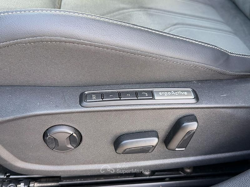 Usata VW Golf VIII Style 150 CV (110 kW) 2025 Gray Berlina