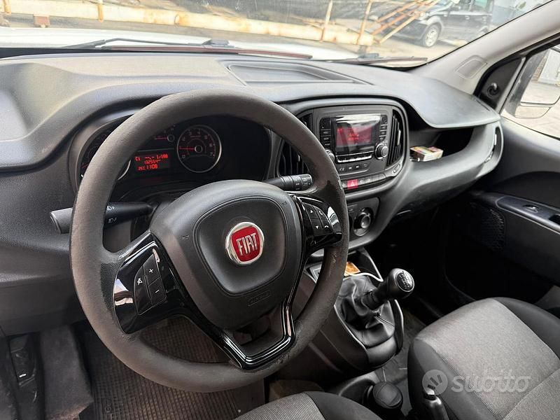 Usata Fiat Doblò 95 CV (69 kW) 2017 Bianco Monovolume