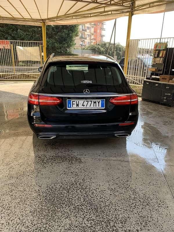 Usata Mercedes E400 Business 340 CV (250 kW) 2019 Nero Station wagon