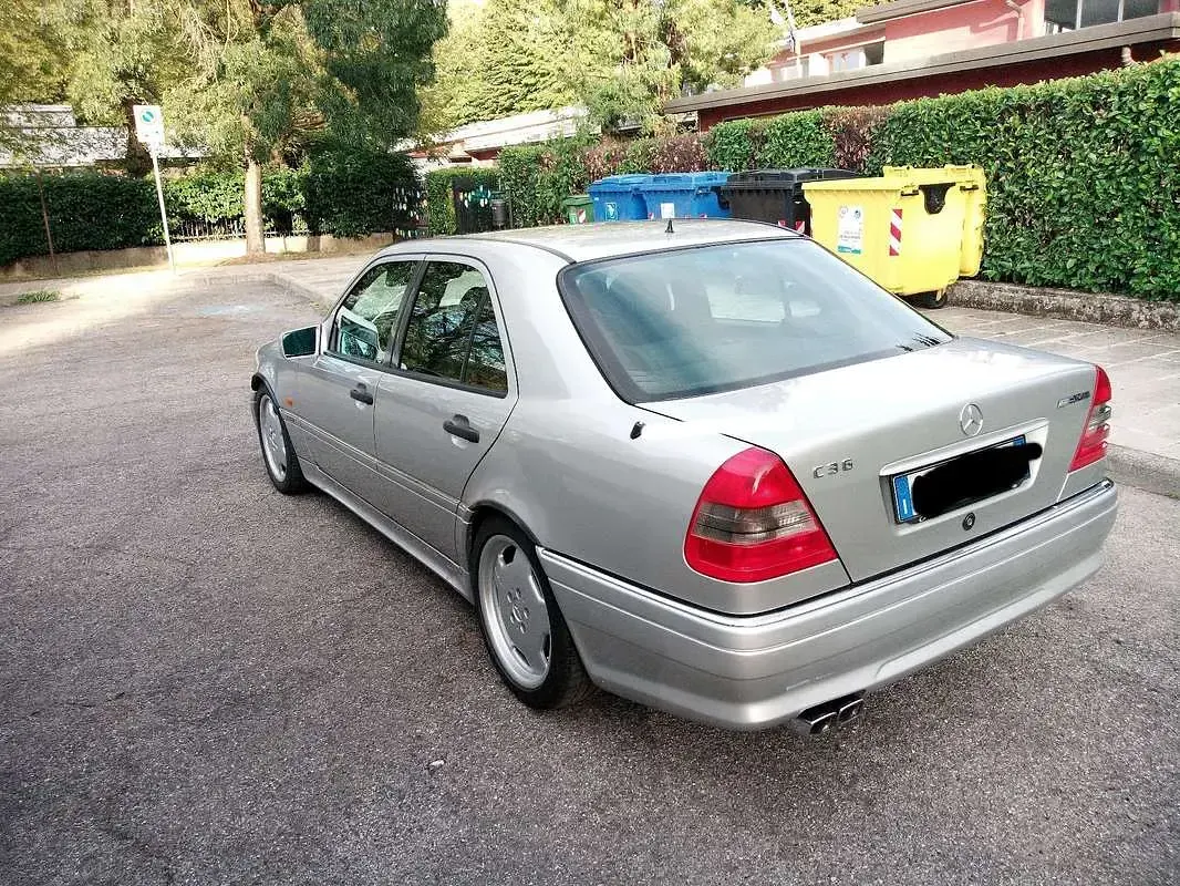 Usado Mercedes C36 AMG AMG 280 CV (205 kW) 1995 Gris Berlina