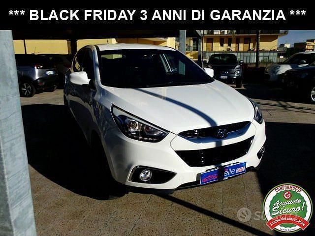 Bianco Usata 2013 Hyundai ix35 Comfort SUV | 9900 € (Cara) - Immagine 1/4