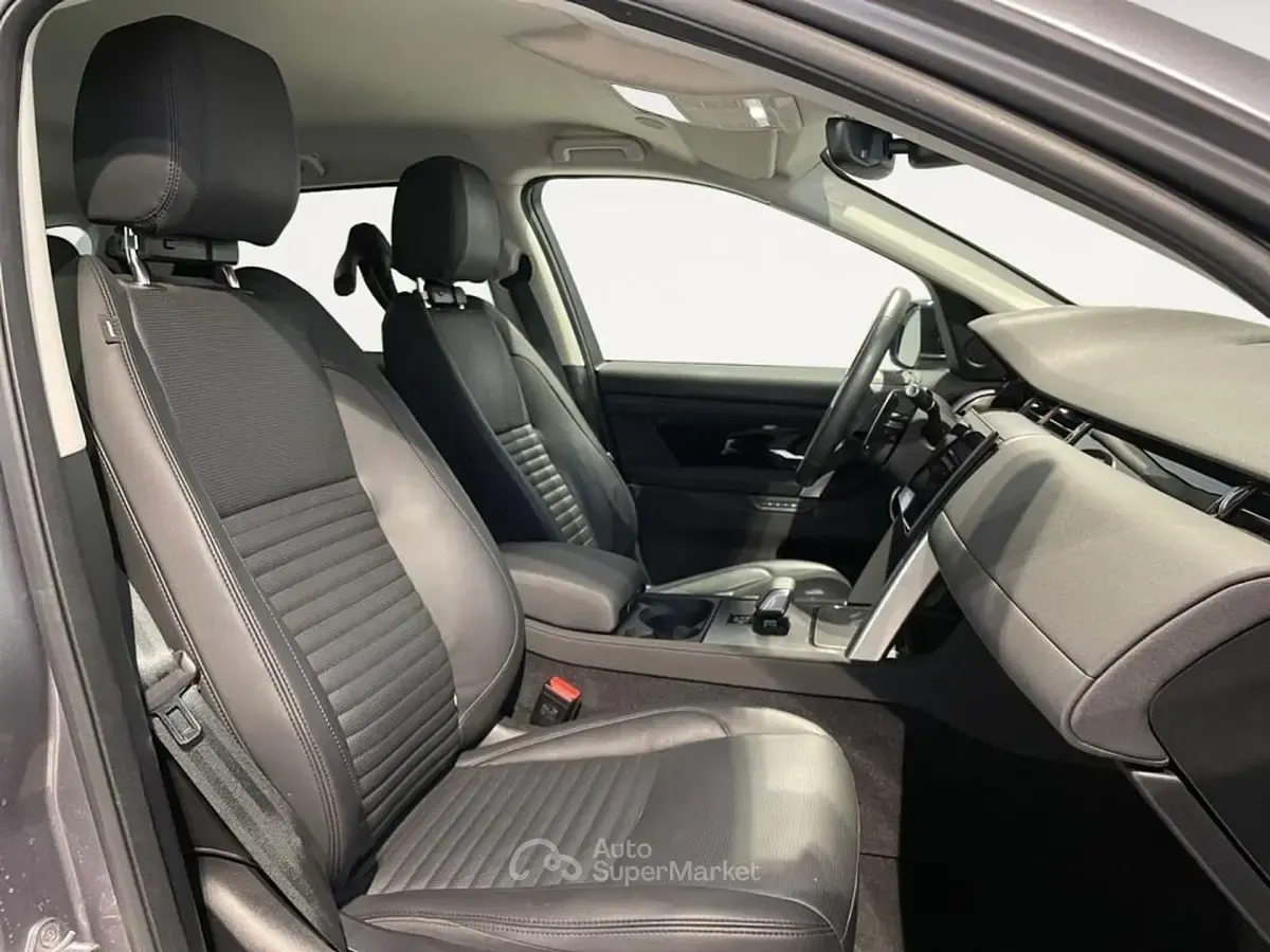 Usata Land Rover Discovery 5 S 163 CV (119 kW) 2025 Gray SUV