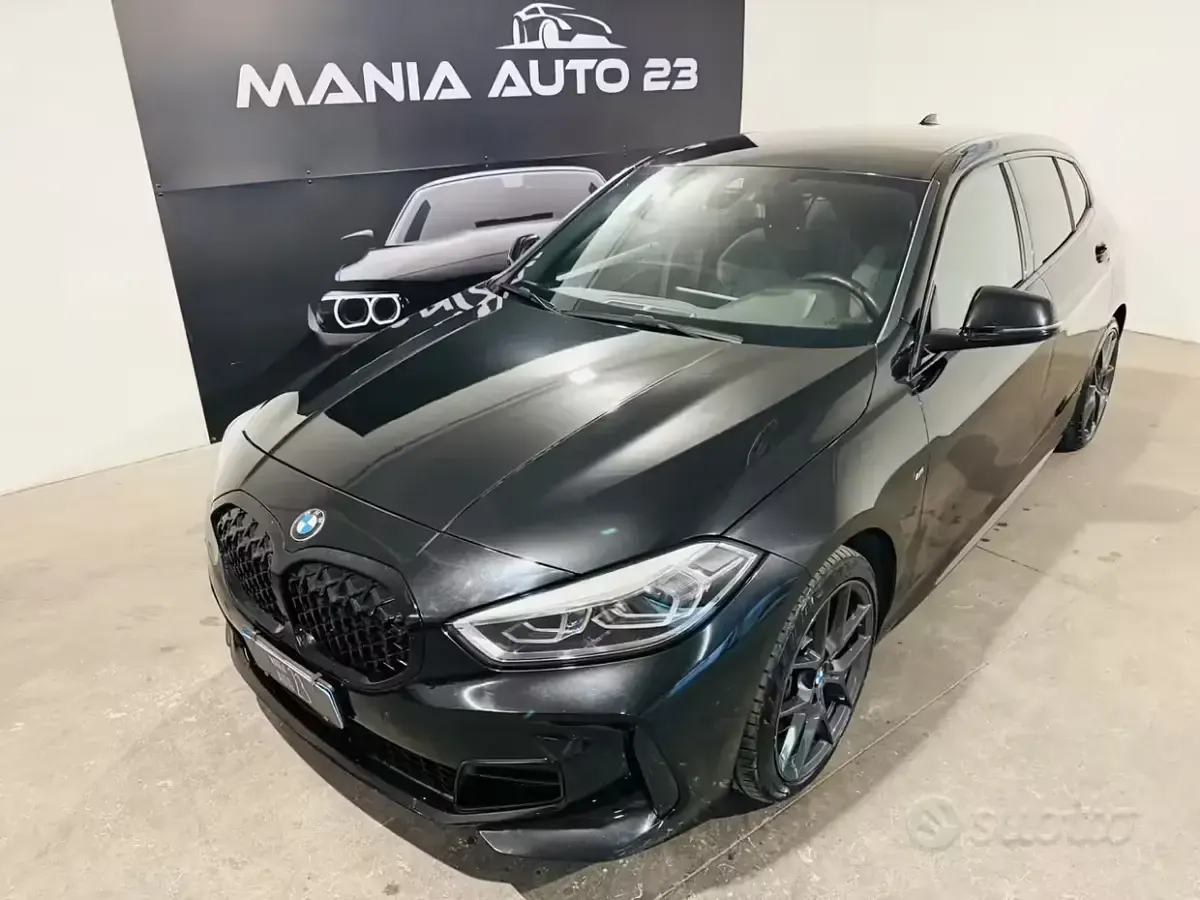 Usata BMW 120 M Sport 190 CV (139 kW) 2023 Nero Utilitaria