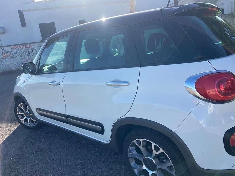 Usata Fiat 500L Trekking 105 CV (77 kW) 2015 Bianco Monovolume