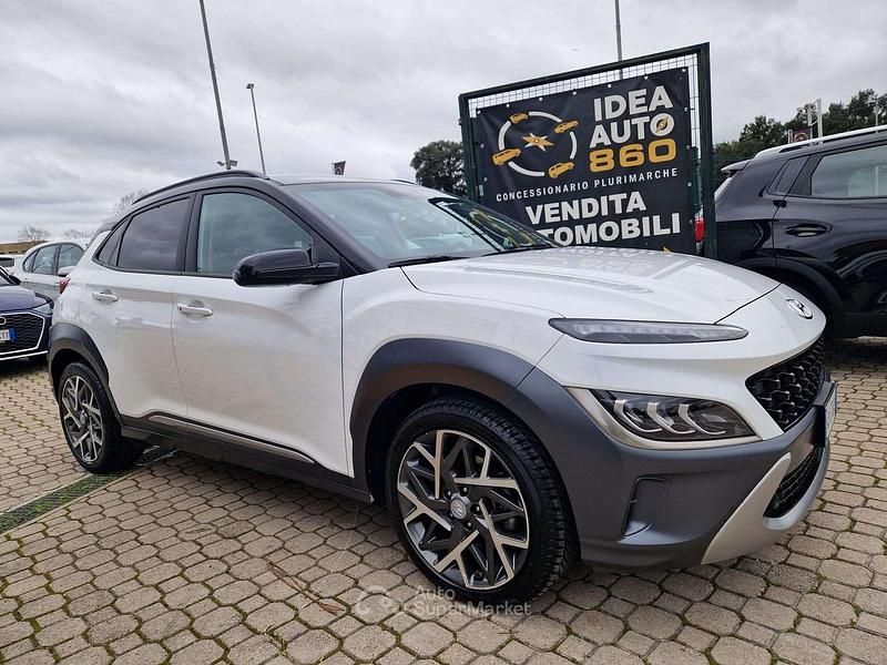 Usata Hyundai Kona 105 CV (77 kW) 2021 Bianco SUV