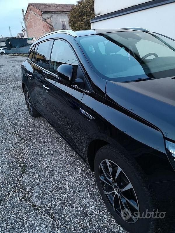 Usata Renault Mégane IV 115 CV (84 kW) 2023 Nero Station wagon