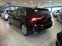 Usata VW Golf VIII Style 150 CV (110 kW) 2025 Nero Utilitaria