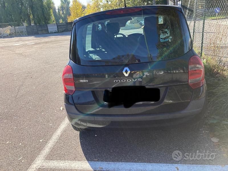 Nero Usata 2008 Renault Modus Monovolume | 3000 € (Buon prezzo) - Immagine 1/4