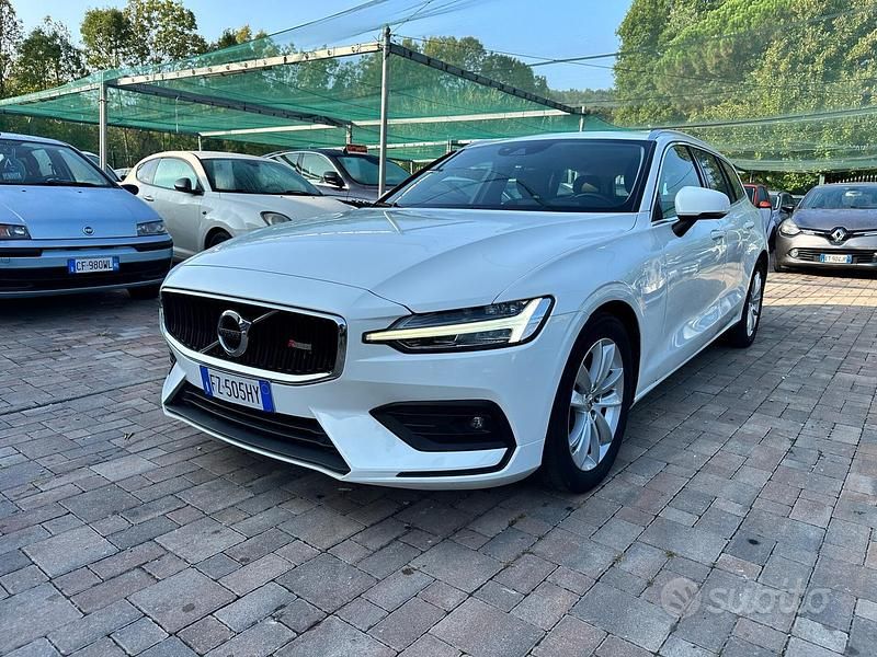 Bianco Usata 2020 Volvo V60 R-Design Station wagon | 17.300 € (Buon prezzo) - Immagine 1/4