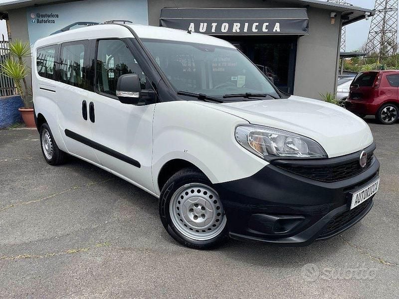 Usata Fiat Doblò 95 CV (69 kW) 2017 Bianco Monovolume