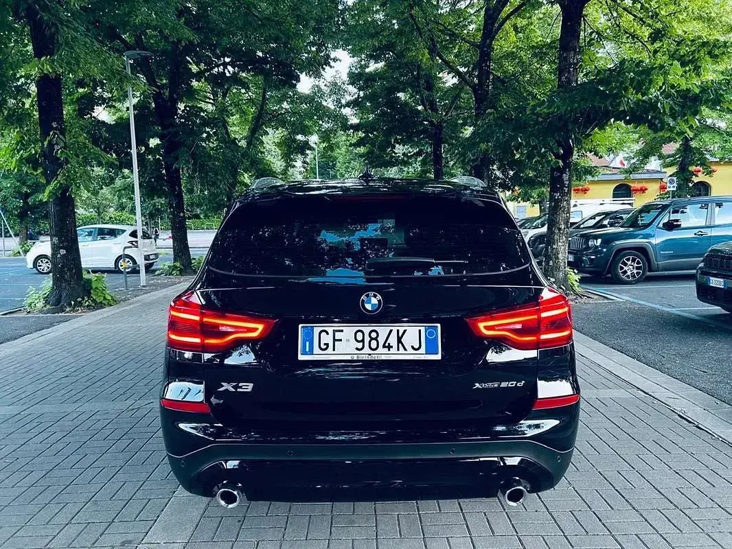 Usata BMW X3 Luxury Line 190 CV (139 kW) 2022 Nero SUV