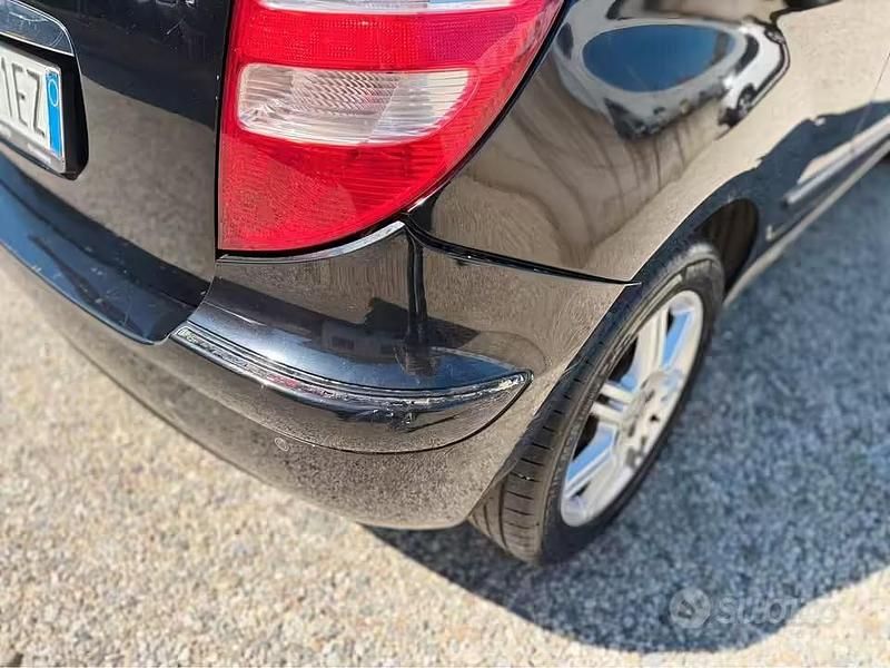 Usata Mercedes A180 Elegance 108 CV (79 kW) 2007 Nero Coupé