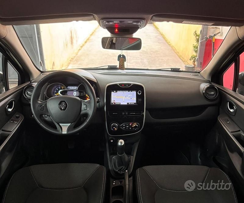 Usata Renault Clio IV 75 CV (55 kW) 2015 Nero Utilitaria
