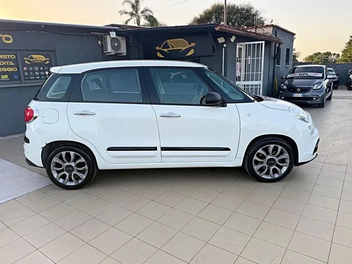 Usata Fiat 500L Business 95 CV (69 kW) 2020 Beige Monovolume