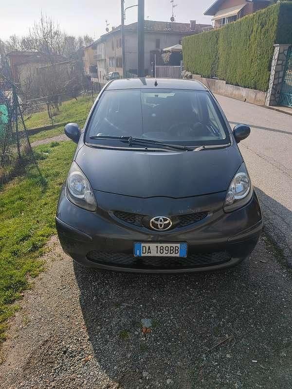 Usata Toyota Aygo Sol 54 CV (39 kW) 2006 Utilitaria