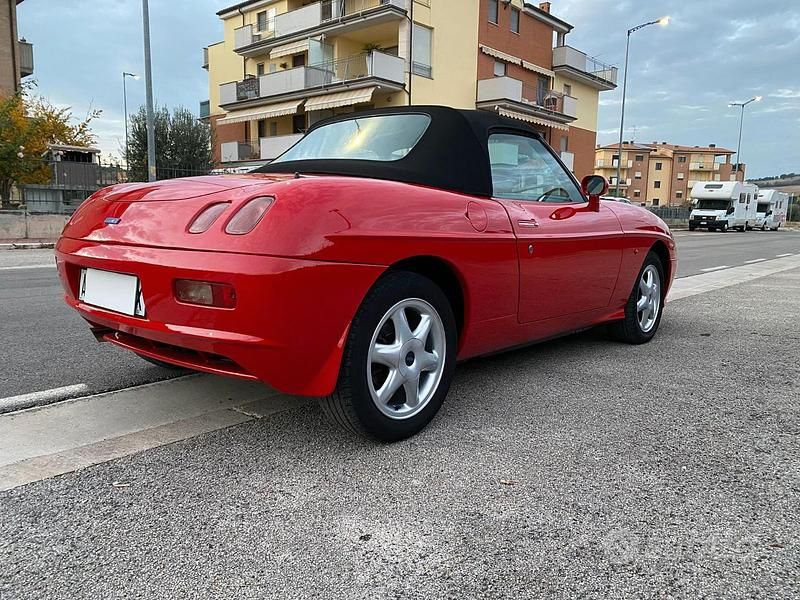 Usata Alfa Romeo GTV 201 CV (147 kW) 1995 Rosso Coupé