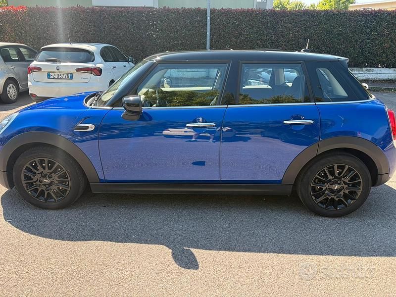 Usata Mini Cooper 136 CV (100 kW) 2019 Blu/azzurro Utilitaria