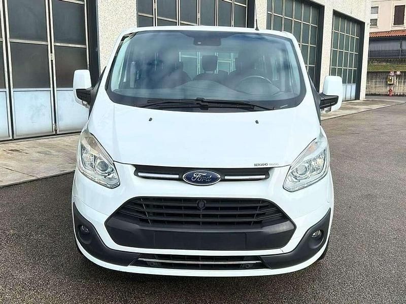 Usata Ford Tourneo Custom 170 CV (125 kW) 2017 Bianco Furgone