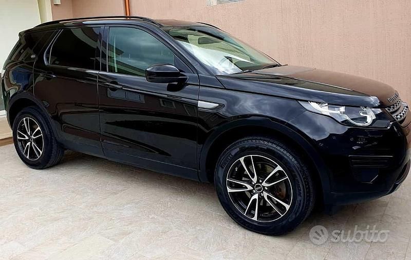 Nero Usata 2017 Land Rover Discovery Sport HSE SUV | 14.000 € (Buon prezzo) - Immagine 1/4
