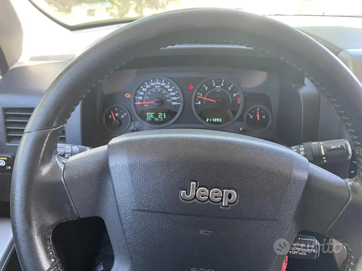 Usata Jeep Patriot Sport 170 CV (125 kW) 2009 Nero SUV