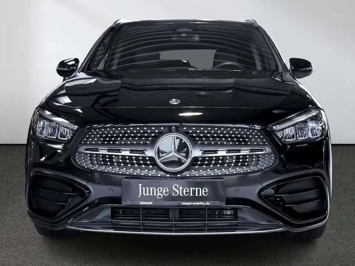 Usata Mercedes GLA200 AMG 163 CV (119 kW) 2024 Nero SUV