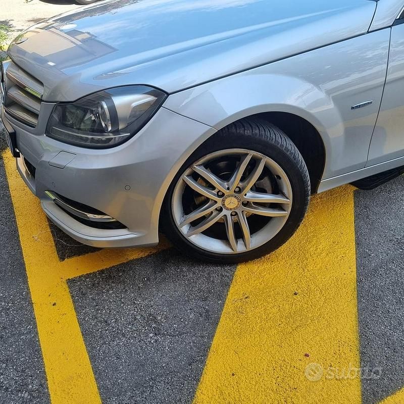 Usata Mercedes C220 170 CV (125 kW) 2011 Grigio Station wagon