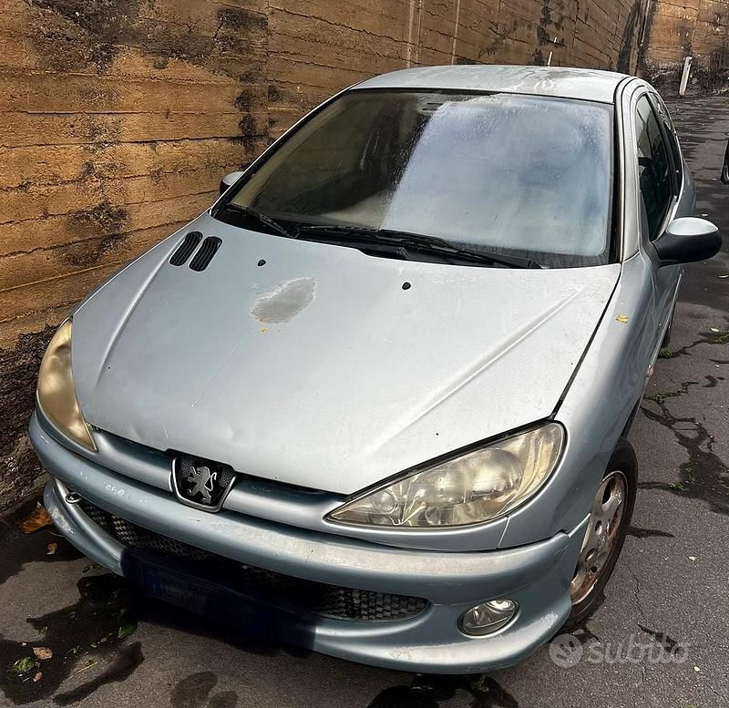 Usata Peugeot 206 2003 Blu Utilitaria