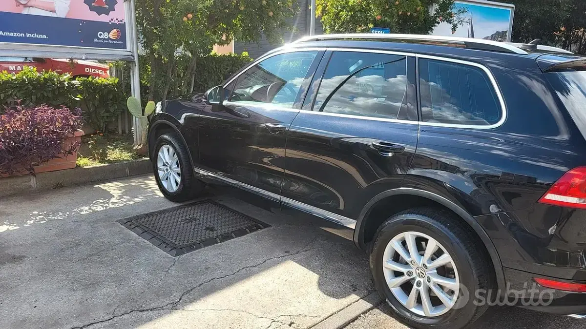 Usata VW Touareg 245 CV (180 kW) 2013 Nero SUV