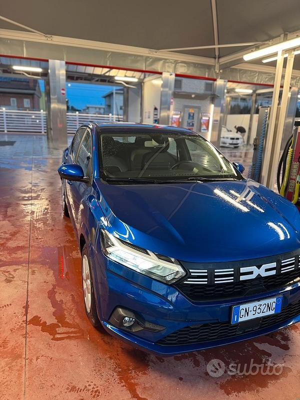 Usata Dacia Sandero Expression 67 CV (49 kW) 2023 Blu Berlina