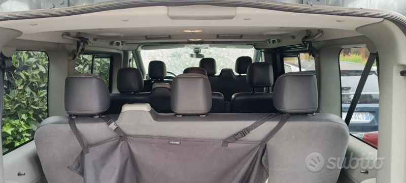 Usata Renault Trafic 58 CV (42 kW) 2012 Grigio Monovolume