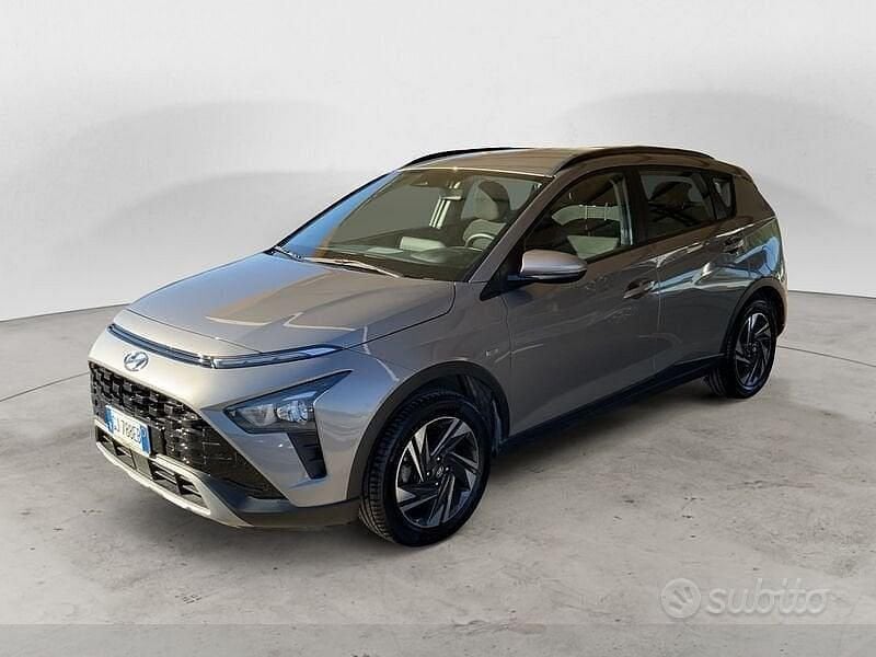 Grigio Usata 2022 Hyundai Bayon SUV | 15.200 € (Ottimo prezzo) - Immagine 1/4