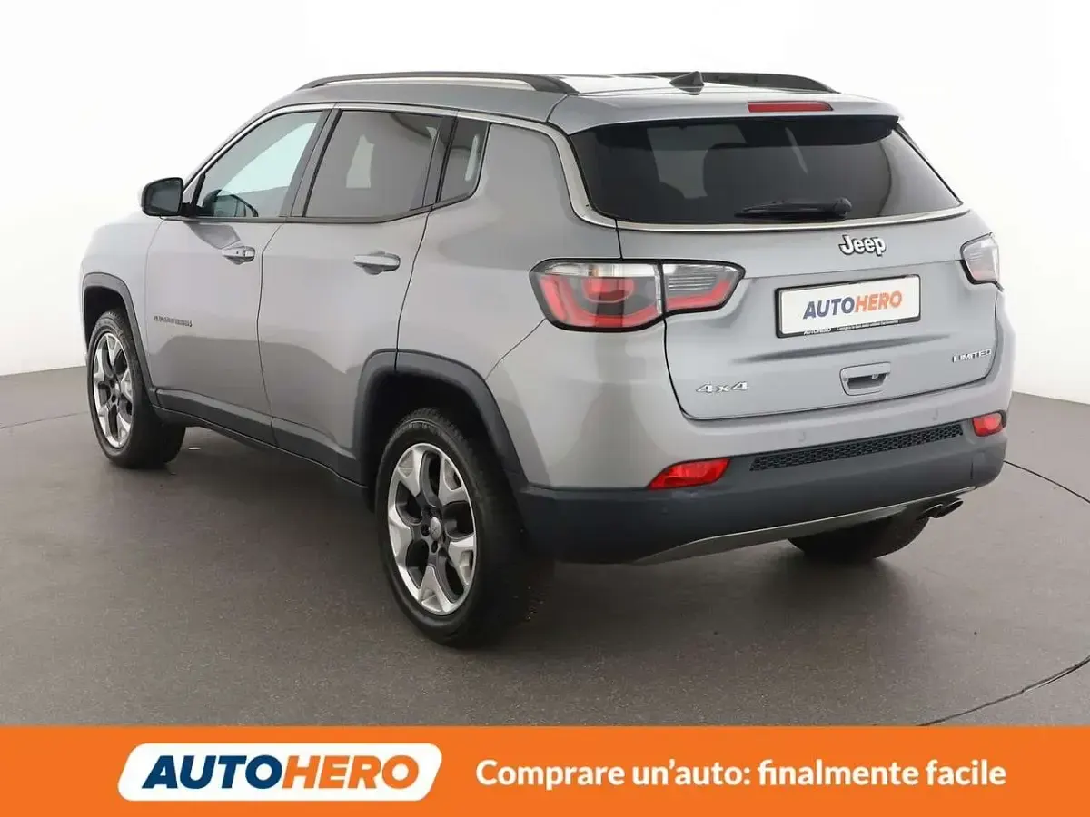 Usata Jeep Compass Limited 140 CV (102 kW) 2018 Argento SUV