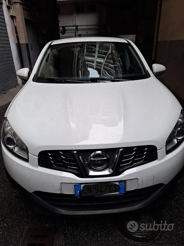 Usata Nissan Qashqai Acenta 110 CV (80 kW) 2012 Bianco SUV