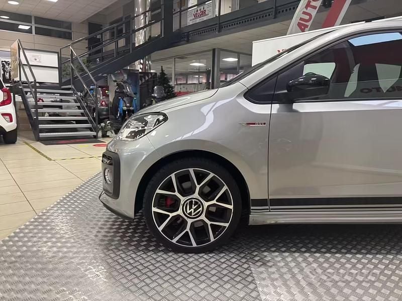 Begagnad VW up! GTI 116 HK (85 kW) 2020 Grå Halvkombi
