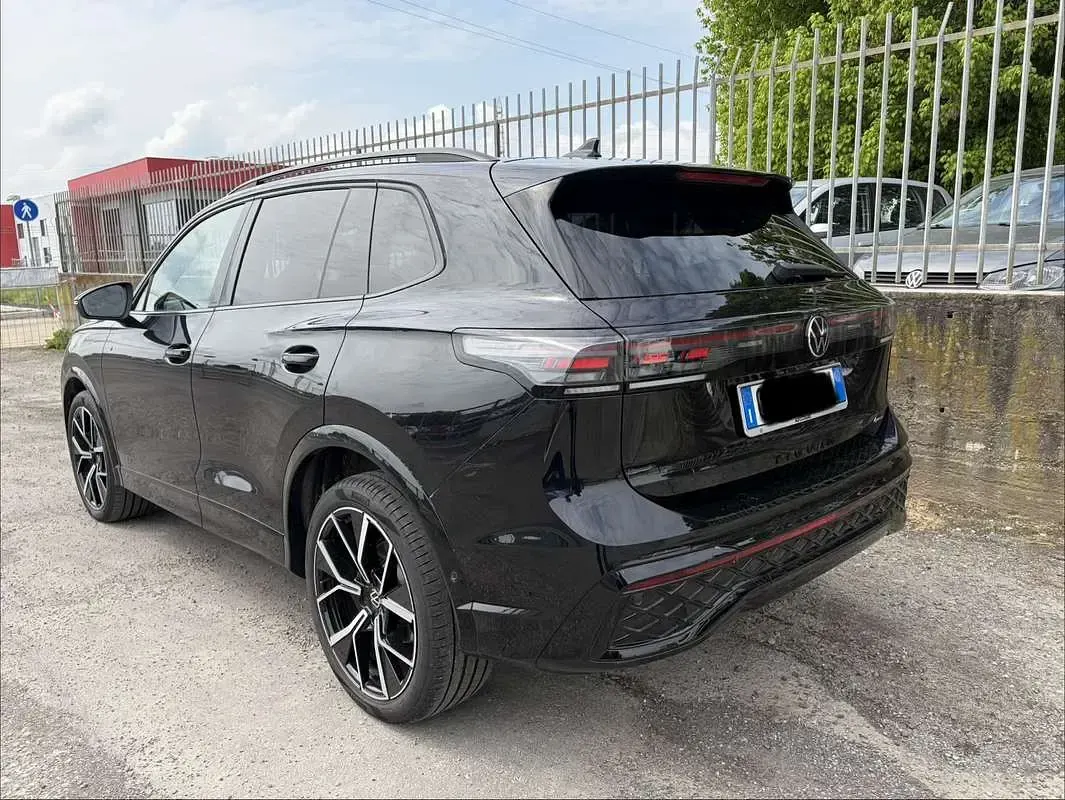 Usata VW Tiguan R-line Plus 193 CV (141 kW) 2024 SUV
