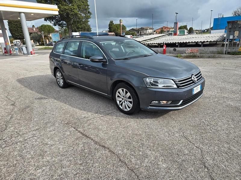 Usata VW Passat Comfortline 149 CV (109 kW) 2012 Grigio Station wagon